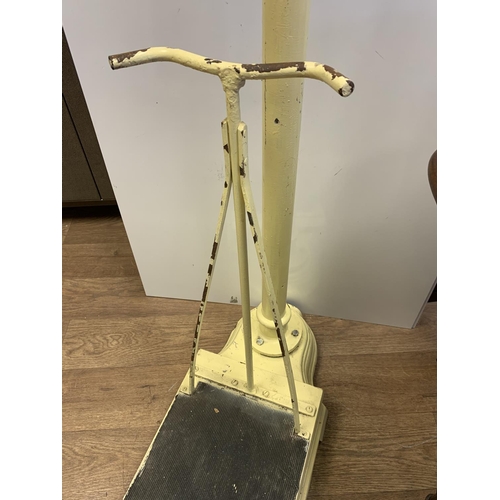 520 - Vintage 'Stevens & Son' Platform Scale with sliding weights, 126cm tall