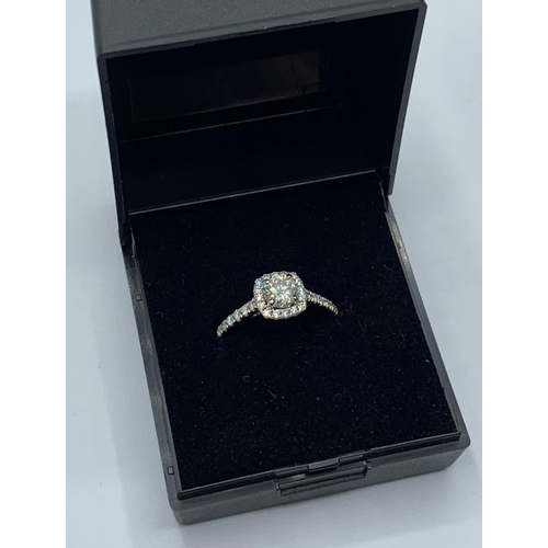 500 - 18ct white gold diamond ring with 0.65ct diamonds, weight 2.3g and size J