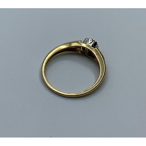 540 - 9ct gold ring with small diamond centre stone, weight 1.37g and size L