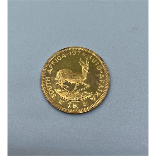 552 - South African Fine Gold 1 Rand coin dated 1974, weight 4g