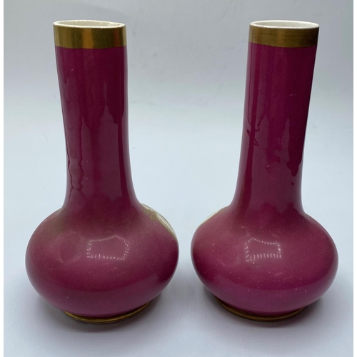 568 - A very early H&R Daniel Rose Vases circa 1822 in good condition, 12cm tall (2)