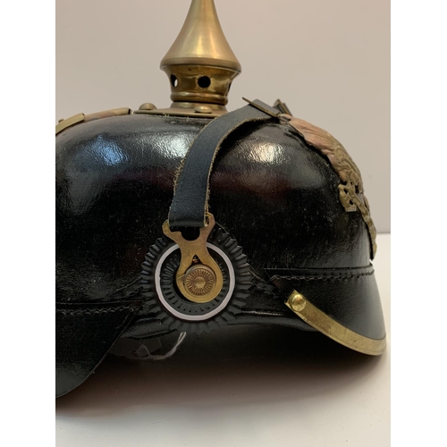 16 - WW1 Prussian pickelhaube artillery type (repro)