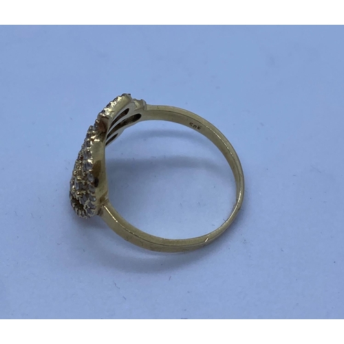 198 - 14ct Hand Ring, 3.6g, Size O.