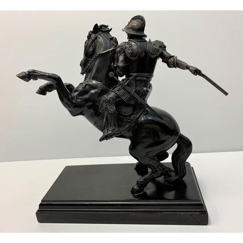 199 - Bronze statue of 'IL CAVALLO' 25cm tall (+4cm stand), weight 4.1kg