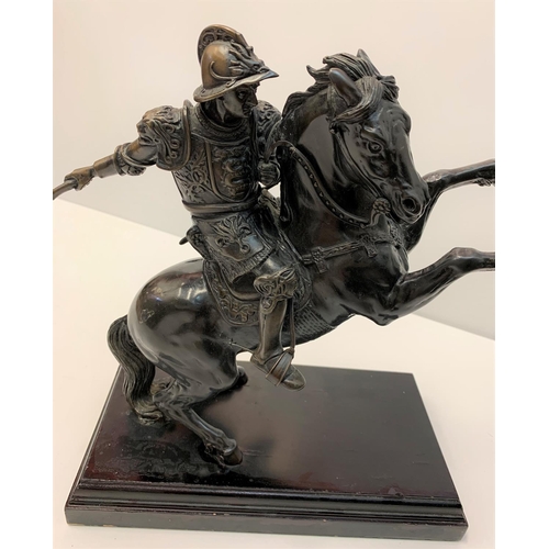 199 - Bronze statue of 'IL CAVALLO' 25cm tall (+4cm stand), weight 4.1kg