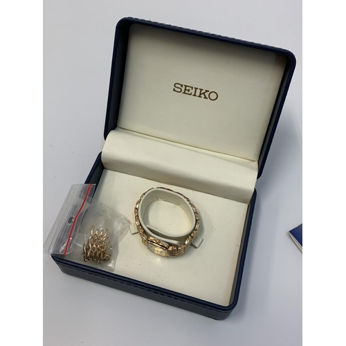 347 - Ladies Seiko Watch in original box with extra links to enlarge the bracelet