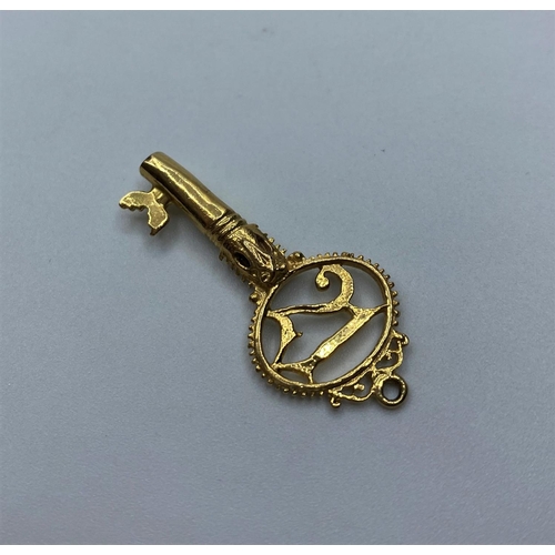 559 - 9ct Gold '21' key to the door Pendant/charm, weight 1.95g