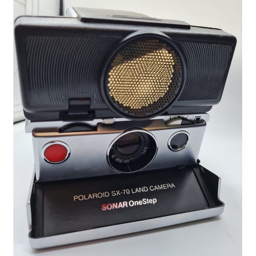 95 - Vintage Polaroid Instant Camera in Carrying Case.