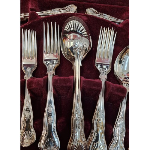 359 - 44 piece canteen of Newbridge silver plated cutlery. Newbridge is Irelands premier quality cutlery m... 