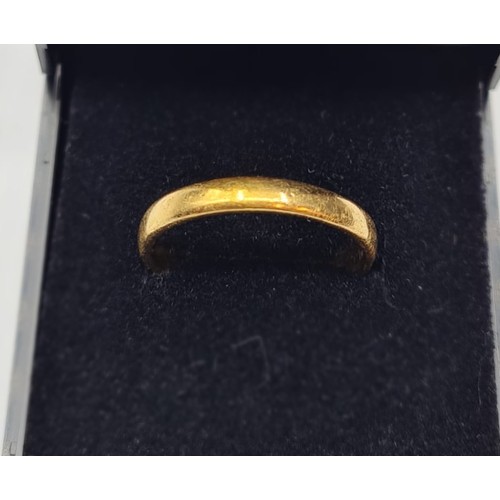 216 - 22ct Gold Band. Full Chester Hallmark, Size Q, 3.7 grams.