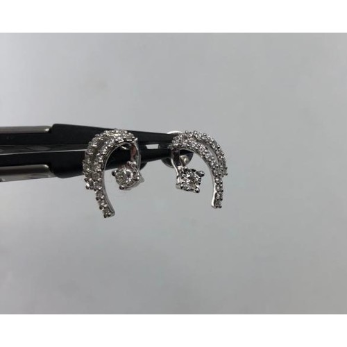 420 - 18k white gold stud earrings with 1ct diamonds and weight 2.9g, 15mm long approx (ecn729)