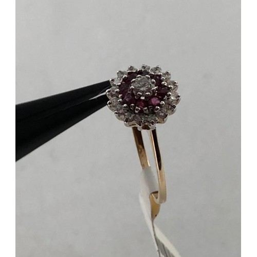 443 - 9k yellow gold ring with CZ and Rubies, weight 1.67g and size L1/2 (ecn681)