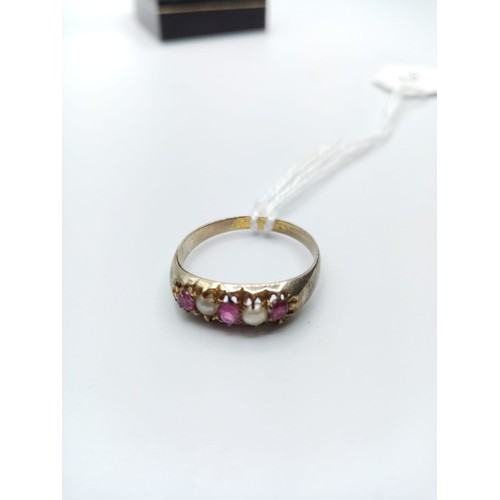 547 - Antique Yellow Metal Ring with Seed Pearls and Pink Ruby's, 2.7g, Size P.