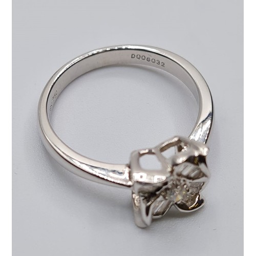 385 - 18CT WHITE GOLD DIAMOND SET FLOWER HEAD RING, WEIGHT 4.3G AND 0.40CT APPROX. SIZE O