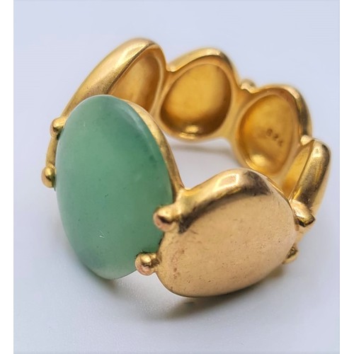 211 - STERLING SILVER WITH GOLD VERMEIL GREEN STONE RING, WEIGHT 13.3G. Size L/M