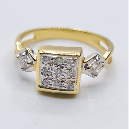 30 - 18CT YELLOW GOLD SQUARE SET DIAMOND CLUSTER RING WEIGHT 3.7G & 0.20CT APPROX. Size M