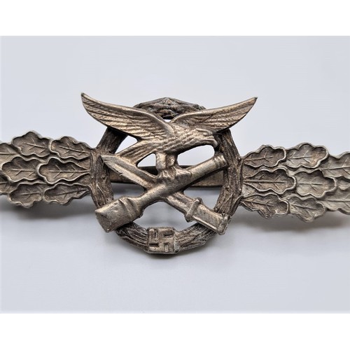 106 - WW2 German Luftwaffe Silver Close Combat Clasp