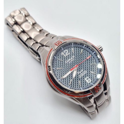 544 - 0MAX Quartz Sports Watch, Waterproof to 50 Metres with Metal Strap.