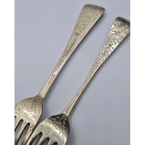 185 - 2 Victorian Ornate Pastry Forks, 51.8g.