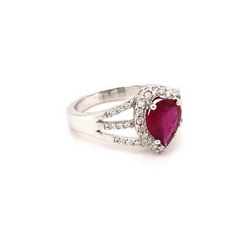 297 - 18k white gold ring with 1.45ct Mozambique pear ruby halo and 3 rows of 0.28ct diamonds (G/I, SI), w... 