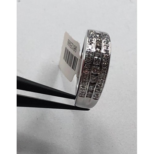 665 - 18k white gold ring with 0.50ct diamonds, weight 6.1g and size K1/2 (ECN400)