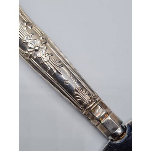 244 - Vintage Silver Handled Cake Slicer/Server, Icing Pattern, Clear Hallmark for Sheffield Silver 1962.