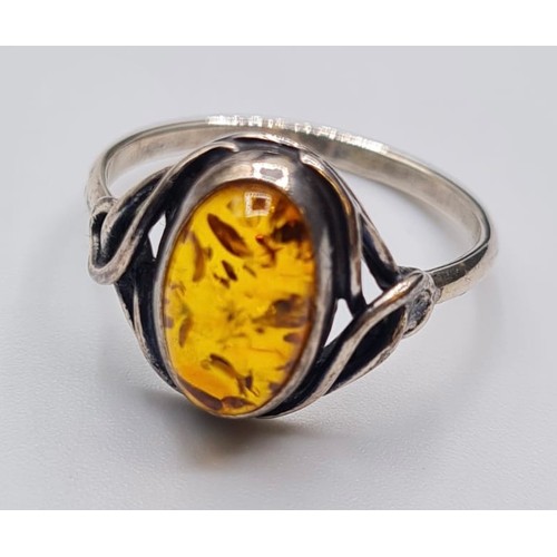 258 - Silver Ring with Oval Amber Stone to Top. 925 Silver. Size P/Q.