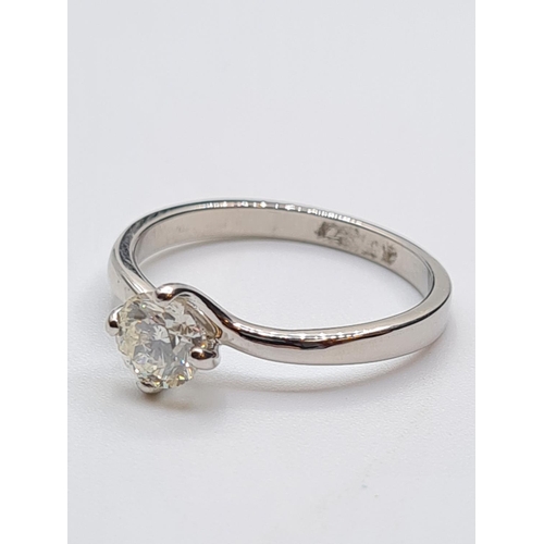 22 - PLATINUM DIA SOLITAIRE RING 0.73CT SI1/SI2 H/I 4.1G, SIZE P