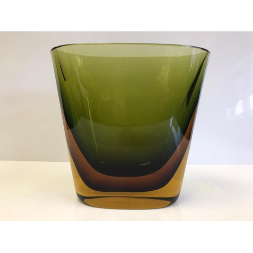 23 - A Mid 20th Century Flavio Poli 'Sommerso' Murano Tri Coloured Tapered Slab Vase, Height 220mm, Width... 