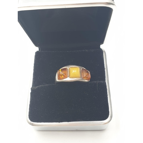 552 - Silver & 2 Coloured of Amber Ring, 4.3g, Size Q.