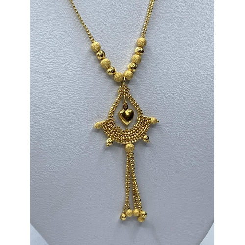 310 - 22ct yellow gold necklace Eastern style, 11.4g weight and 40cm long approx