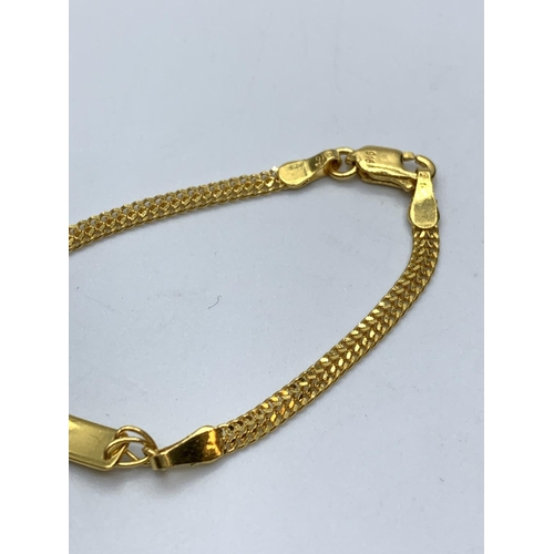 401 - 22ct yellow gold child ID bracelet, weight 3.3g