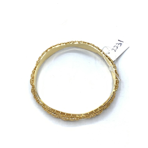 441 - 21ct Gold Oriental Bangle, 14.7g.