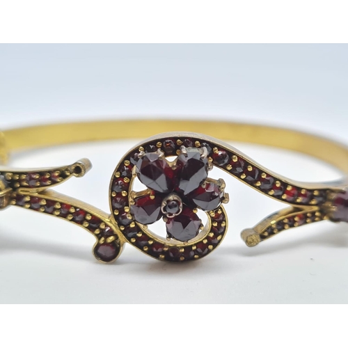 170 - Victorian Garnet Bangle, 14.5g