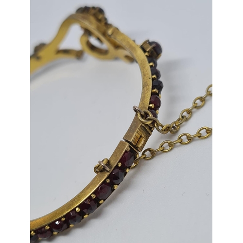 170 - Victorian Garnet Bangle, 14.5g