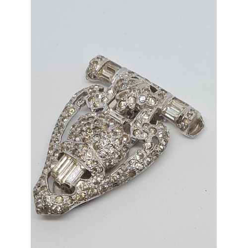 305 - Vintage Art Deco Clip