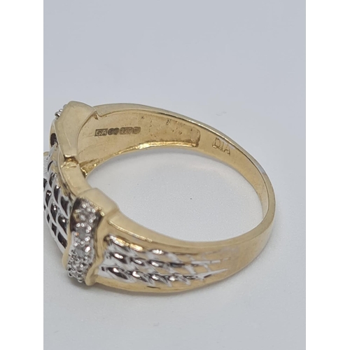 462 - 9ct Gold Diamond Ring, 5.4g, Size S