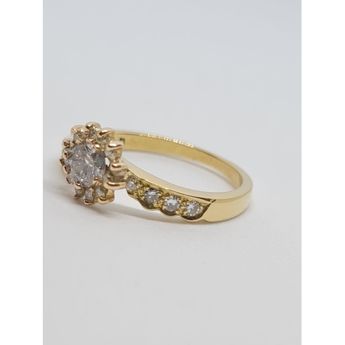 472 - 18ct Gold Ring with .50ct Diamonds, 2.9g, Size M.