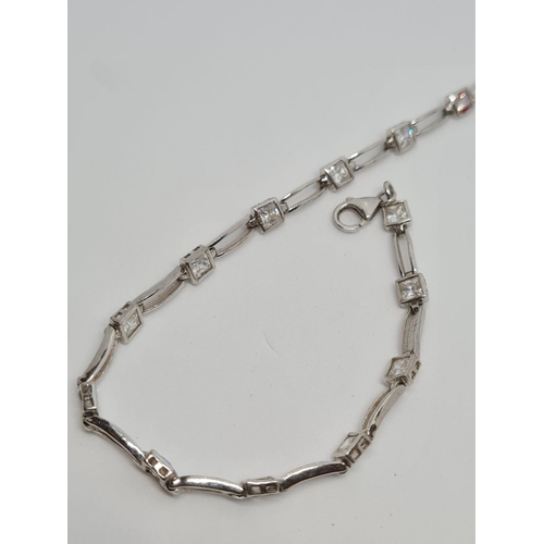 518 - Silver Bracelet, 5.7g, 19cm