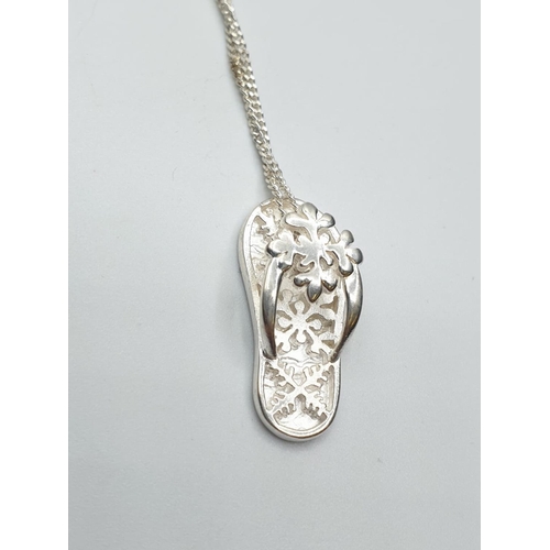 383 - sterling silver chain with flipflop pendant