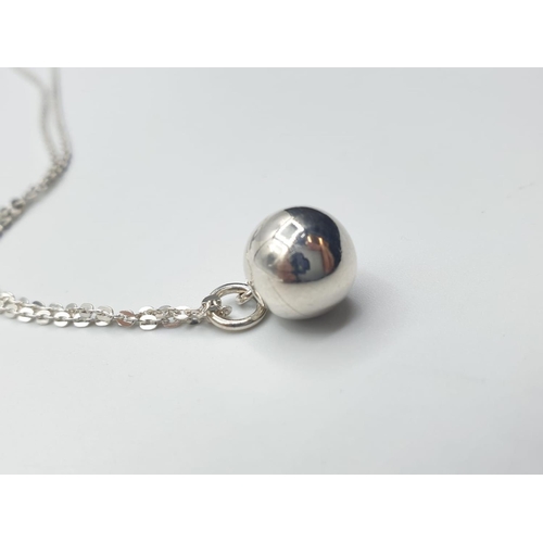 475 - sterling silver necklace with ball pendant