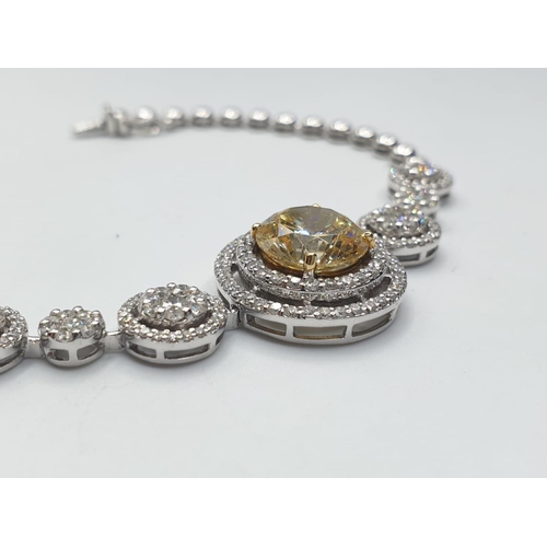 41 - 18ct white gold bracelet. with 195 round brilliant cut diamond. total diamond content 2.2ct weight 1... 