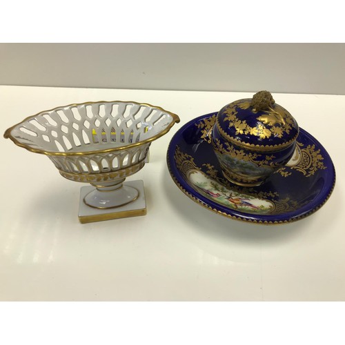 423 - Cobalt blue and gilt china, some Worcester style china and decanter labels