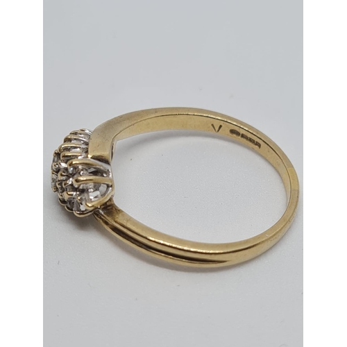 353 - 18ct Diamond Ring, 2.8g, Size O