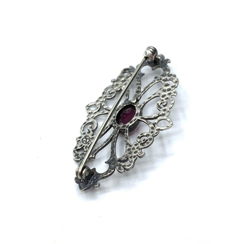 290 - Vintage Silver and Amethyst Brooch.