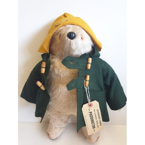 599 - An official genuine PADDINGTON BEAR handmade by Gabrielle Designs, Doncaster, England.  456 cm tall ... 