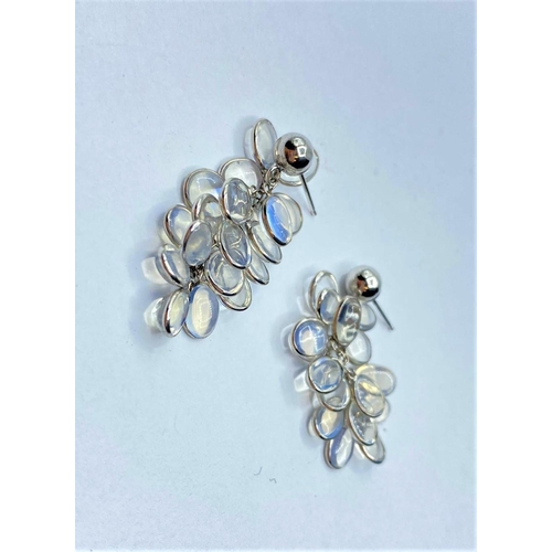 121 - 14ct moonstone DROP EARRINGS