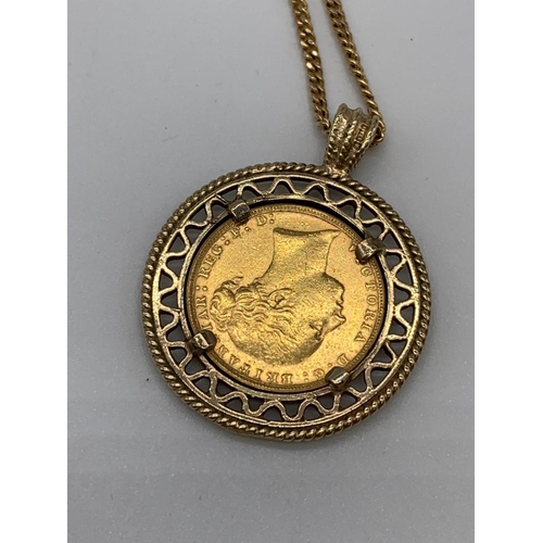 85 - 22ct 1884 Gold Young Victoria Sovereign in 9ct setting on a 58cm Chain 28.2g