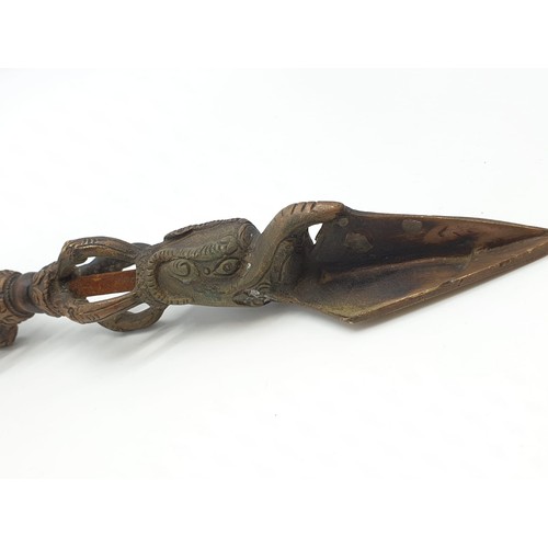 9 - Ceremonial bronze dagger with the 3 elephant handle, Chinese 19th century 30cm long and weight 0.90k... 