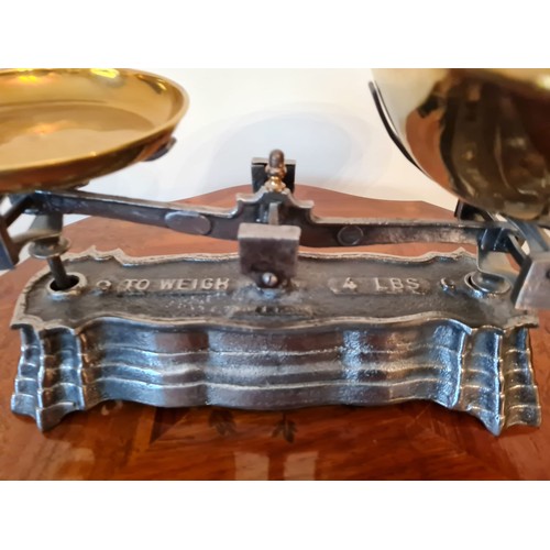 188 - Set of traditional scales with brass bowls.
W30 H18